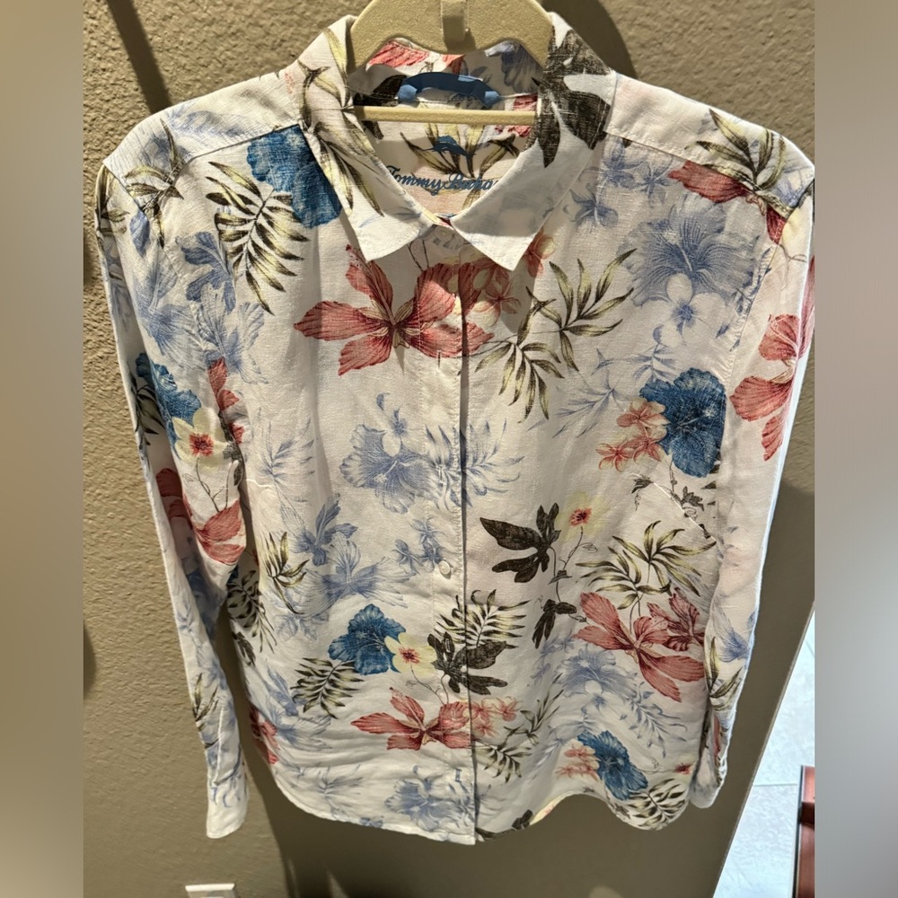 Tommy Bahama women’s Linen Blouse